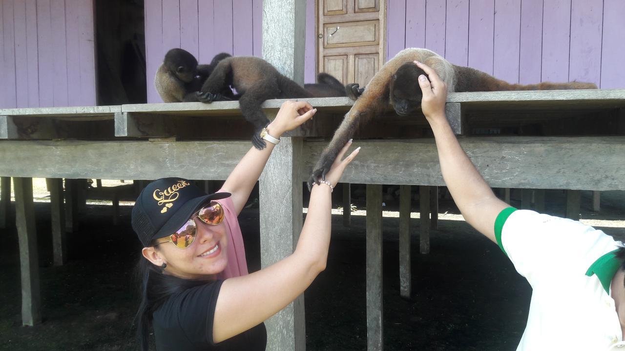 Hospedaje Las Amazonas Iquitos Bagian luar foto